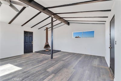 /international/us/82229-raven-roost-29-palms-ca-110099510422/