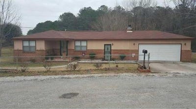 /international/us/30-bay-street-tuskegee-al-110108717882/