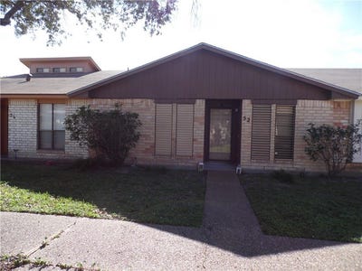 /international/us/13656-teague-lane-corpus-christi-tx-110104974851/