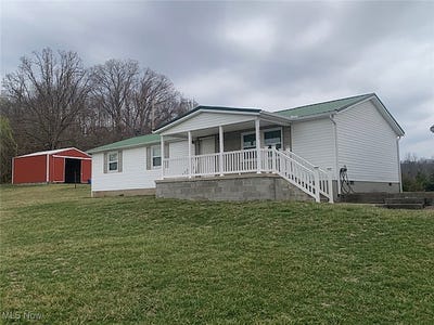 /international/us/2035-graham-school-road-gallipolis-oh-110099120949/