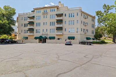 /international/us/2068-walton-way-drive-augusta-ga-110107509188/