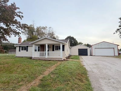 /international/us/303-n-st-clairsville-port-washington-oh-110120484855/