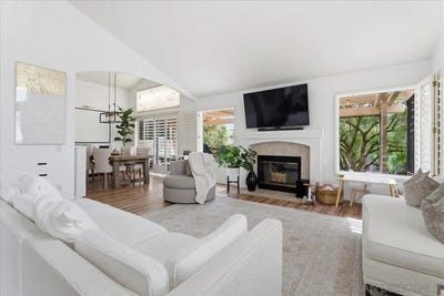 /international/us/29585-circle-r-greens-escondido-ca-110106354737/