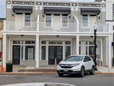/international/us/219-mason-ave-cape-charles-va-110088535121/