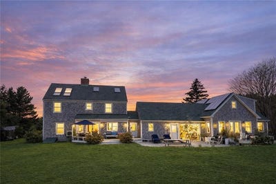 /international/us/400-third-beach-road-middletown-ri-110105335326/