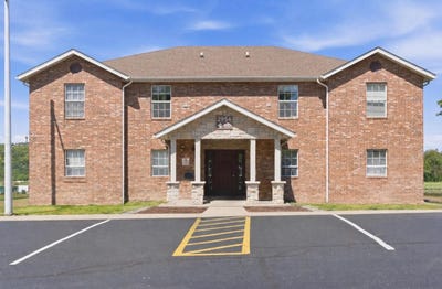 /international/us/2954-vineyards-parkway-branson-mo-110108411165/