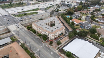 /international/us/130-s-barranca-avenue-west-covina-ca-110106724613/