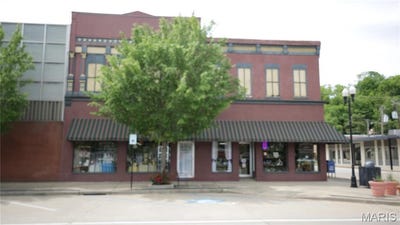 /international/us/400-s-main-street-de-soto-mo-110104221378/