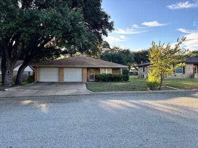 /international/us/2021-s-pine-brady-tx-110120455213/