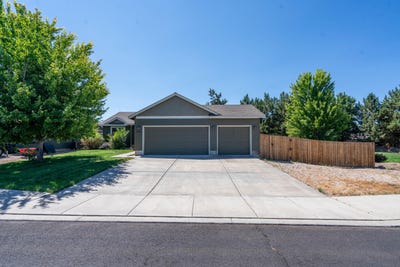 /international/us/2370-sw-kalama-avenue-redmond-or-110100682102/?lang=zh-tw