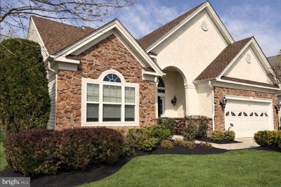 /international/us/27-mitchell-court-marlton-nj-110107761177/