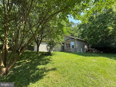 /international/us/12-rr-mountain-street-mount-holly-springs-pa-110100119255/