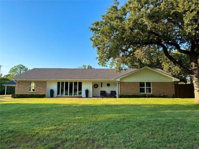 /international/us/1423-oak-hills-drive-graham-tx-110108427283/