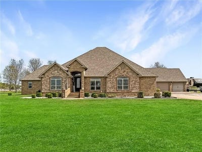/international/us/12198-little-elm-rd-farmington-ar-110097989149/