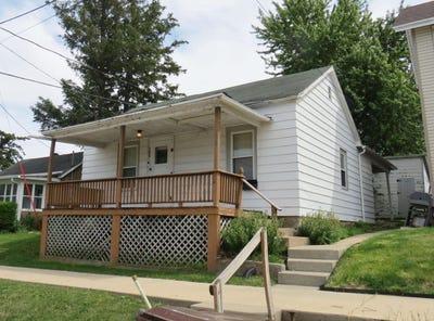 /international/us/105-e-maple-street-maquoketa-ia-110108470913/