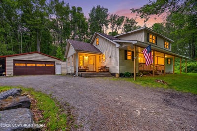 /international/us/156-mail-box-road-pocono-lake-pa-110108696607/