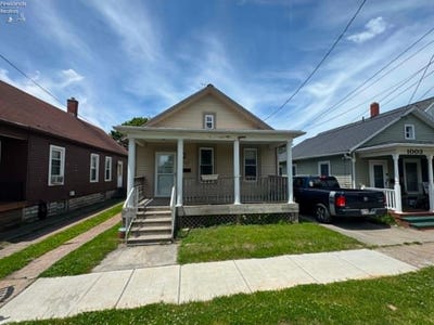 /international/us/1007-carr-street-sandusky-oh-110108439430/