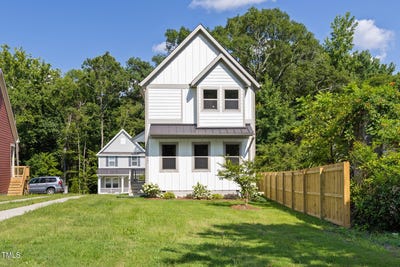 /international/us/1448a-maplewood-drive-durham-nc-110101166694/