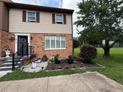 /international/us/617-sapphire-lane-beckley-wv-110108773345/