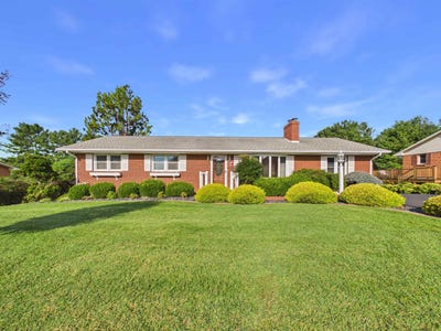 /international/us/240-walnut-drive-christiansburg-va-110110067516/