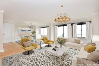 /international/us/18-15-215th-street-bayside-ny-110099526494/