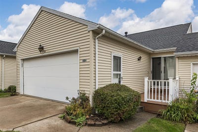 /international/us/4004-greenway-drive-erie-pa-110110417193/