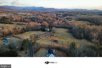 /international/us/729-celt-road-stanardsville-va-110103596430/