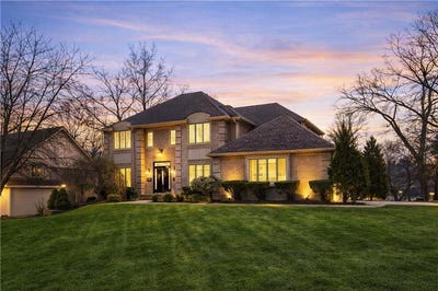 /international/us/132-the-woodlands-drive-gladstone-mo-110105857052/