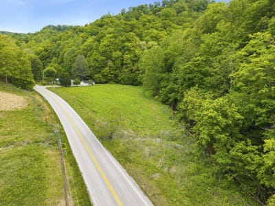 /international/us/jetts-creek-road-jackson-ky-110107927304/