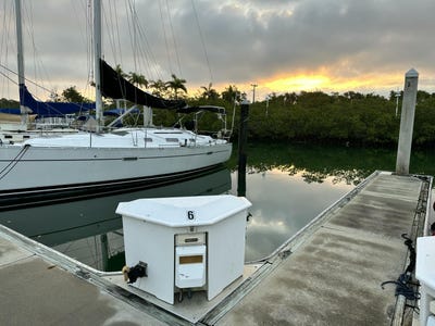 /international/us/5555-college-road-key-west-fl-110120059794/