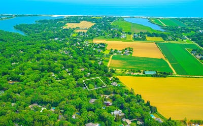 /international/us/95-sayres-path-wainscott-ny-110100324889/
