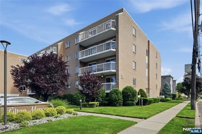 /international/us/38-moonachie-road-hackensack-nj-110108410512/
