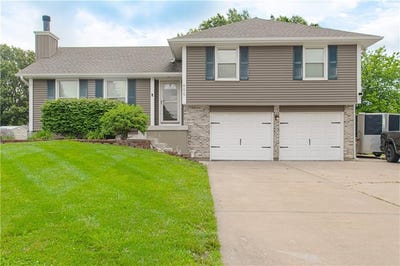 /international/us/605-meadow-court-raymore-mo-110108628333/