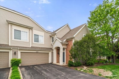/international/us/140-heritage-lane-streamwood-il-110107852973/