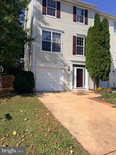 /international/us/7026-sauvage-lane-gainesville-va-110120895195/
