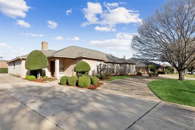 /international/us/5412-ledgestone-drive-fort-worth-tx-110098260433/