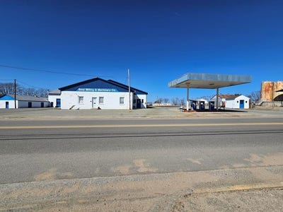 /international/us/1329-main-st-dillwyn-va-110106318305/