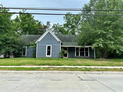 /international/us/962-college-street-sulphur-springs-tx-110101216719/