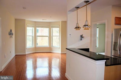 /international/us/38-maryland-ave-335-rockville-md-110108577424/