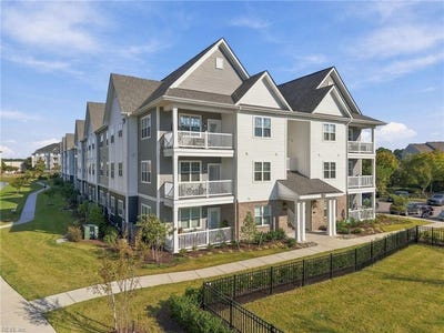 /international/us/1505-waitsel-drive-chesapeake-va-110120647119/