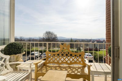 /international/us/500-crestwood-dr-charlottesville-va-110109305227/