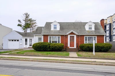 /international/us/291-centre-st-quincy-ma-110107501259/