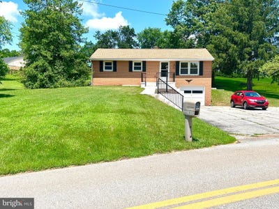 /international/us/1655-oak-lane-dover-pa-110100632299/