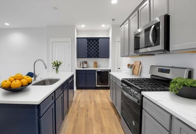 /international/us/223-nw-3rd-avenue-monroe-wi-110096639628/