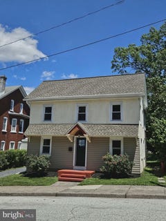 /international/us/27-n-front-street-souderton-pa-110109002566/