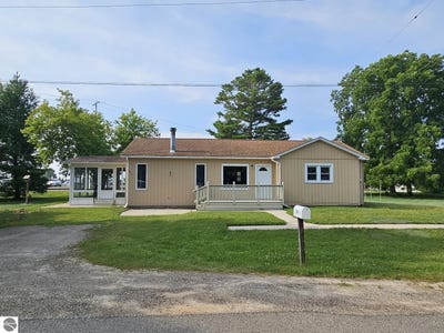 /international/us/404-e-north-street-tawas-city-mi-110101165366/?lang=zh-tw