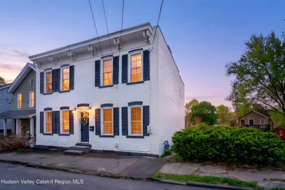 /international/us/72-hunter-street-kingston-ny-110107728375/