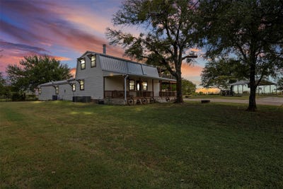/international/us/1184-county-road-428-glen-rose-tx-110102171657/