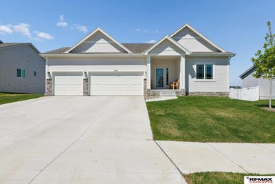 /international/us/12104-s-107th-avenue-papillion-ne-110108491206/
