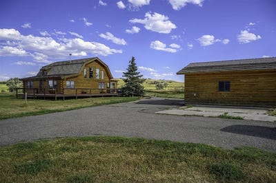 /international/us/778-southfork-rd-cody-wy-110101234752/